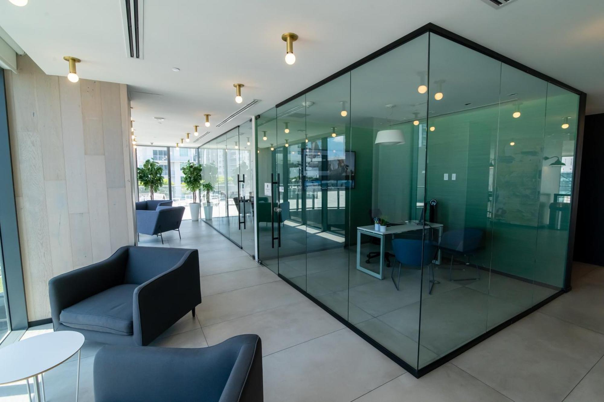 Luxurious King Bed Suite In Downtown Miami Dış mekan fotoğraf