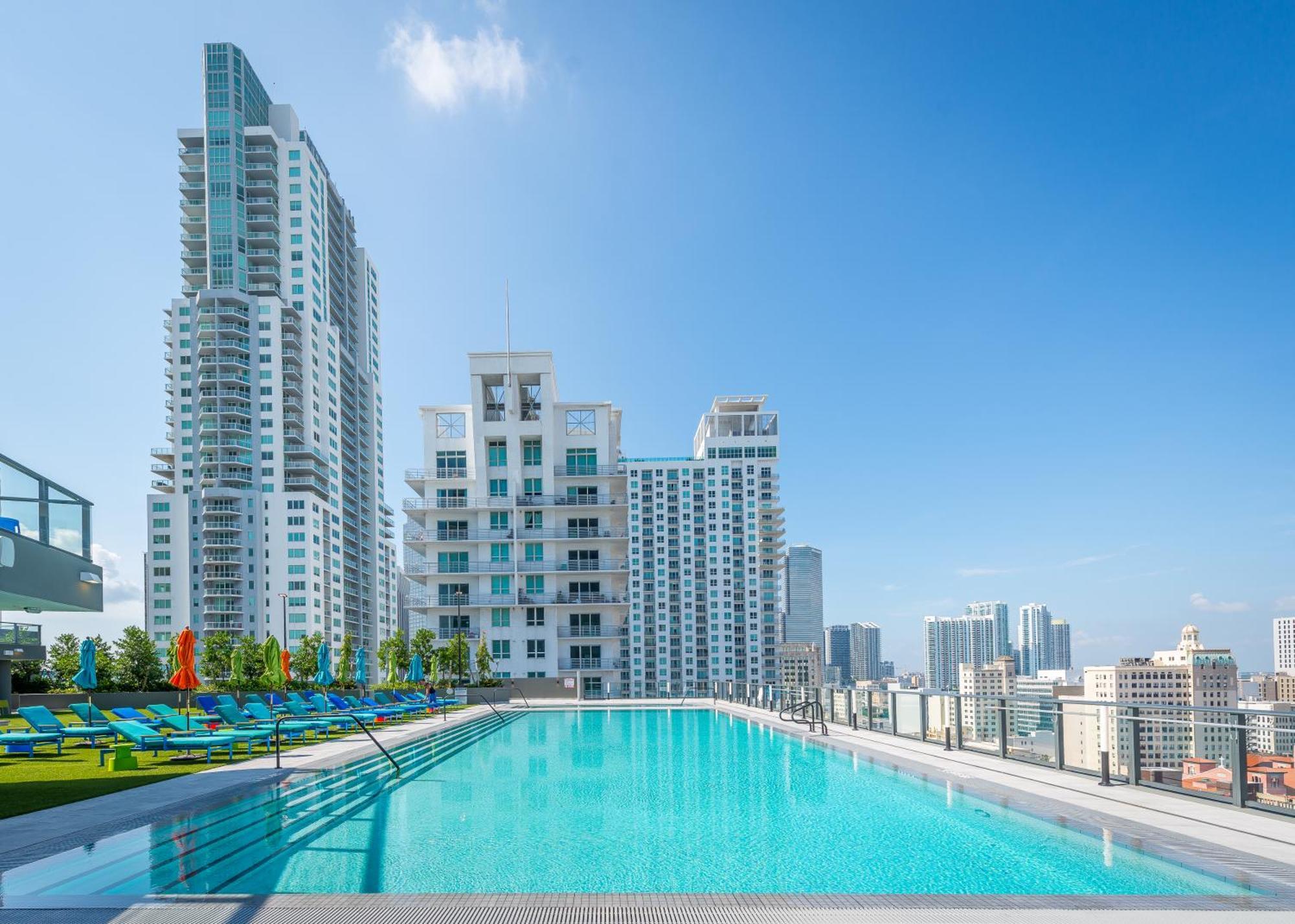 Luxurious King Bed Suite In Downtown Miami Dış mekan fotoğraf